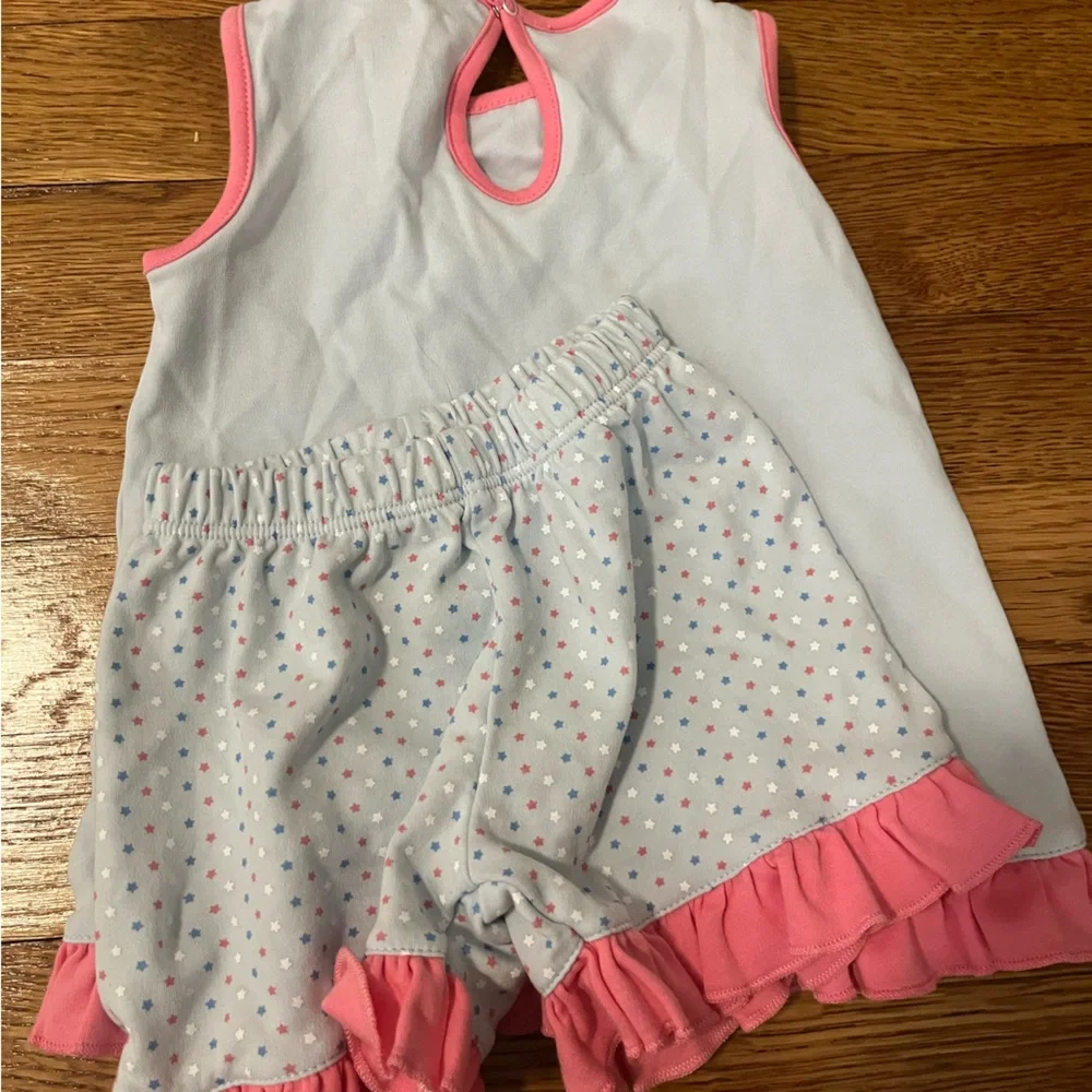 N/A ruffle trim